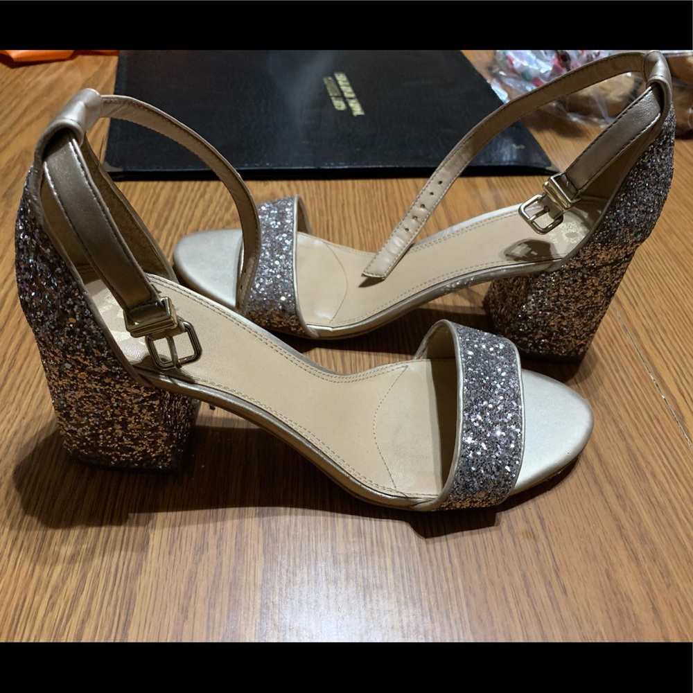 Gianni Bini block heal gold sparkle heels.